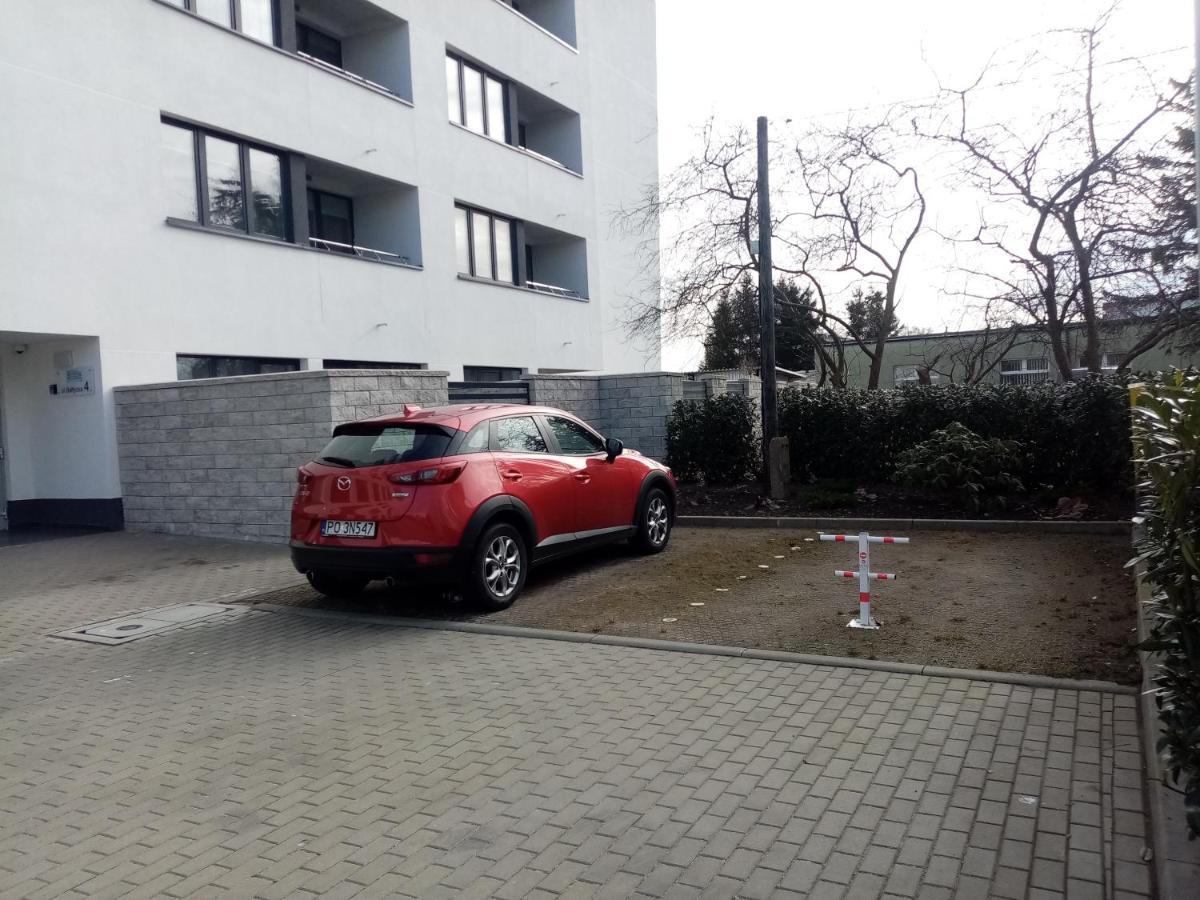 Apartamentyprzymorzu Baltycki Z Miejscem Postojowym I Ogrodkiem Kolobrzeg Exterior photo
