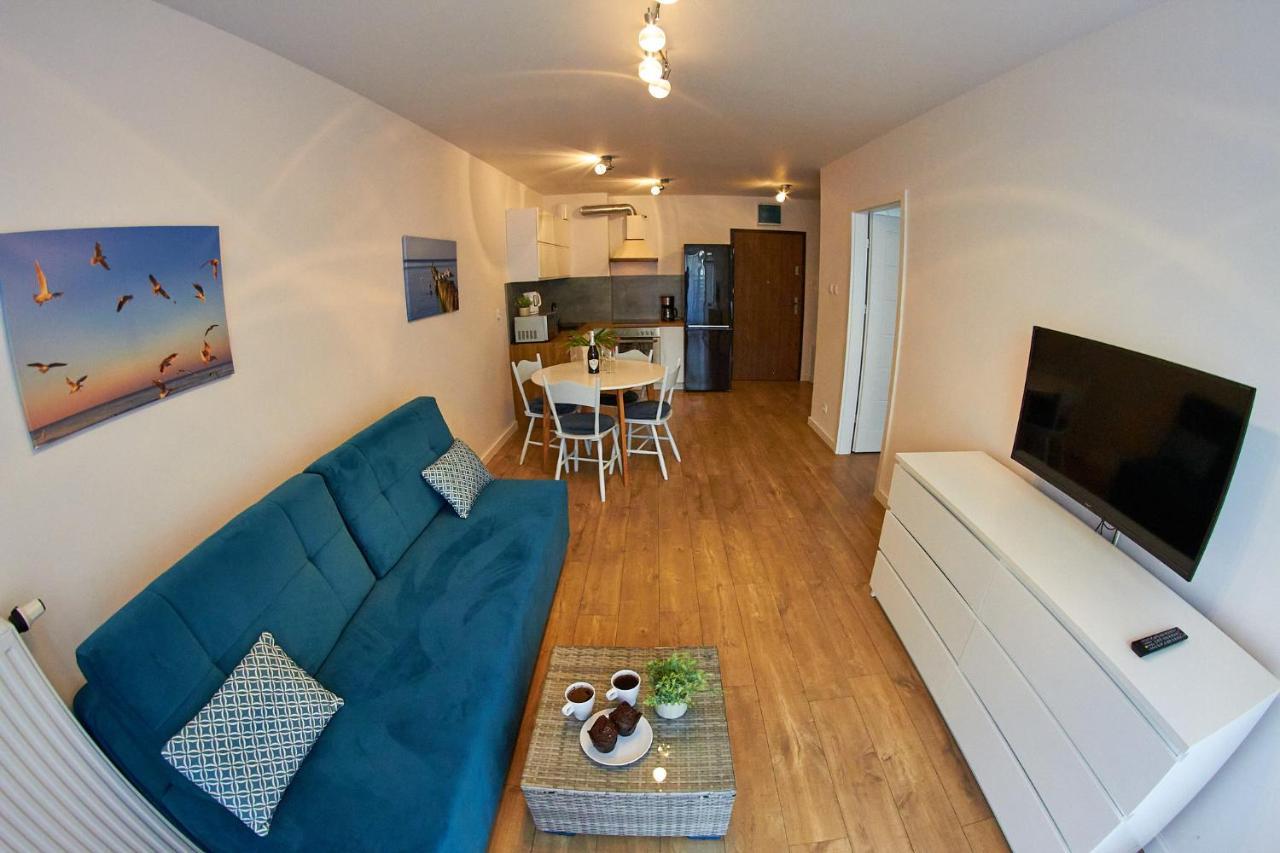 Apartamentyprzymorzu Baltycki Z Miejscem Postojowym I Ogrodkiem Kolobrzeg Exterior photo