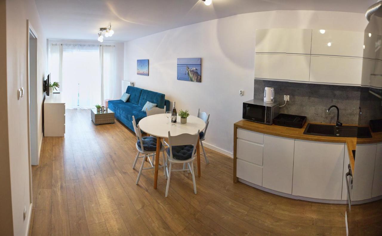 Apartamentyprzymorzu Baltycki Z Miejscem Postojowym I Ogrodkiem Kolobrzeg Exterior photo