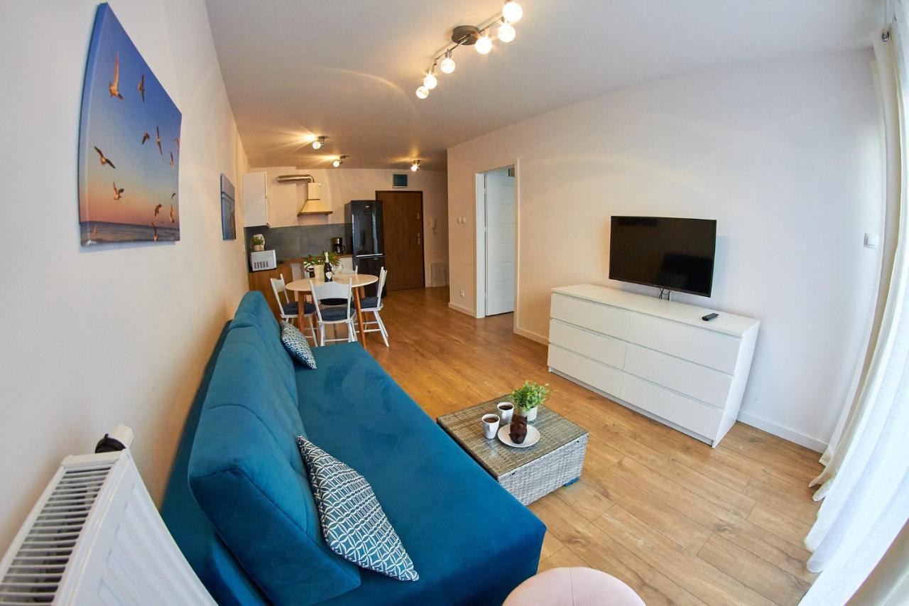 Apartamentyprzymorzu Baltycki Z Miejscem Postojowym I Ogrodkiem Kolobrzeg Exterior photo