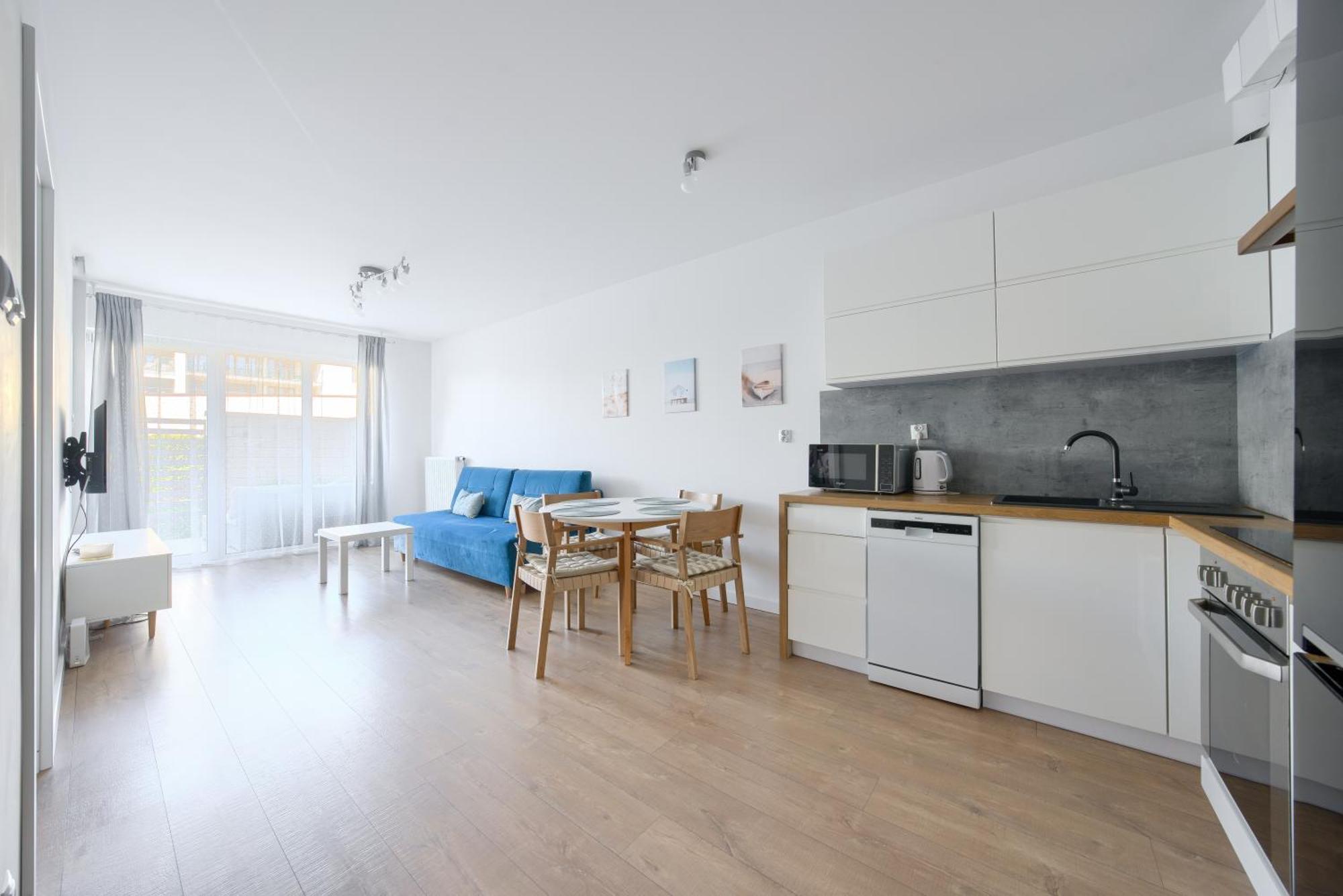 Apartamentyprzymorzu Baltycki Z Miejscem Postojowym I Ogrodkiem Kolobrzeg Exterior photo